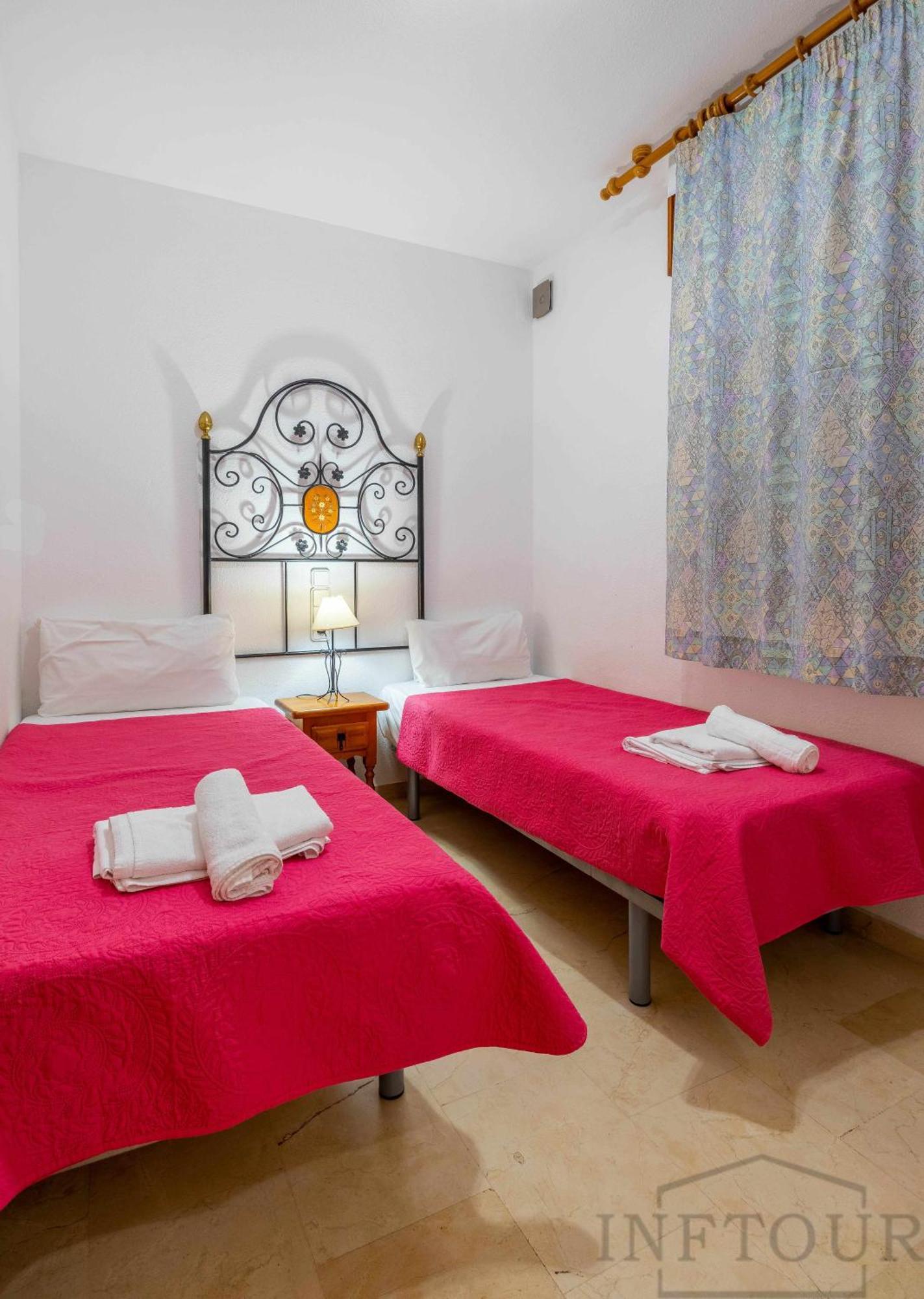 Inftour Medici Apartamento Кальпе Экстерьер фото